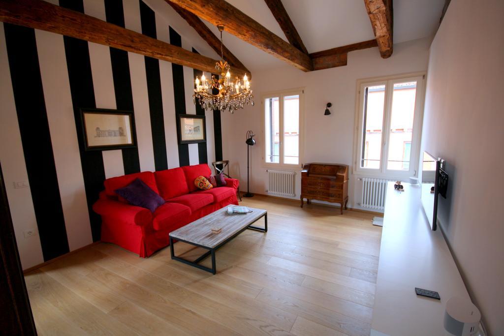 Terrazza Rialto Apartman Velence Szoba fotó
